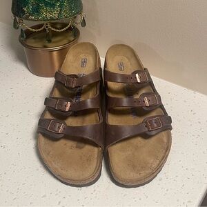 Birkenstock sandals size 9.5-10 (40)